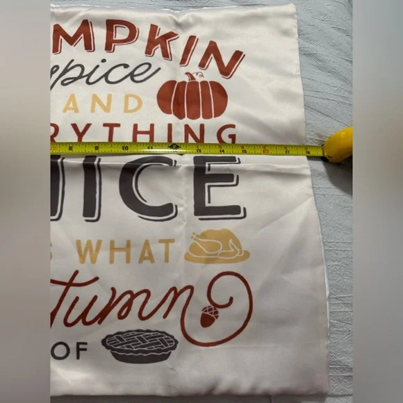 Set of 2 Pillow covers - Picture 3 of 8